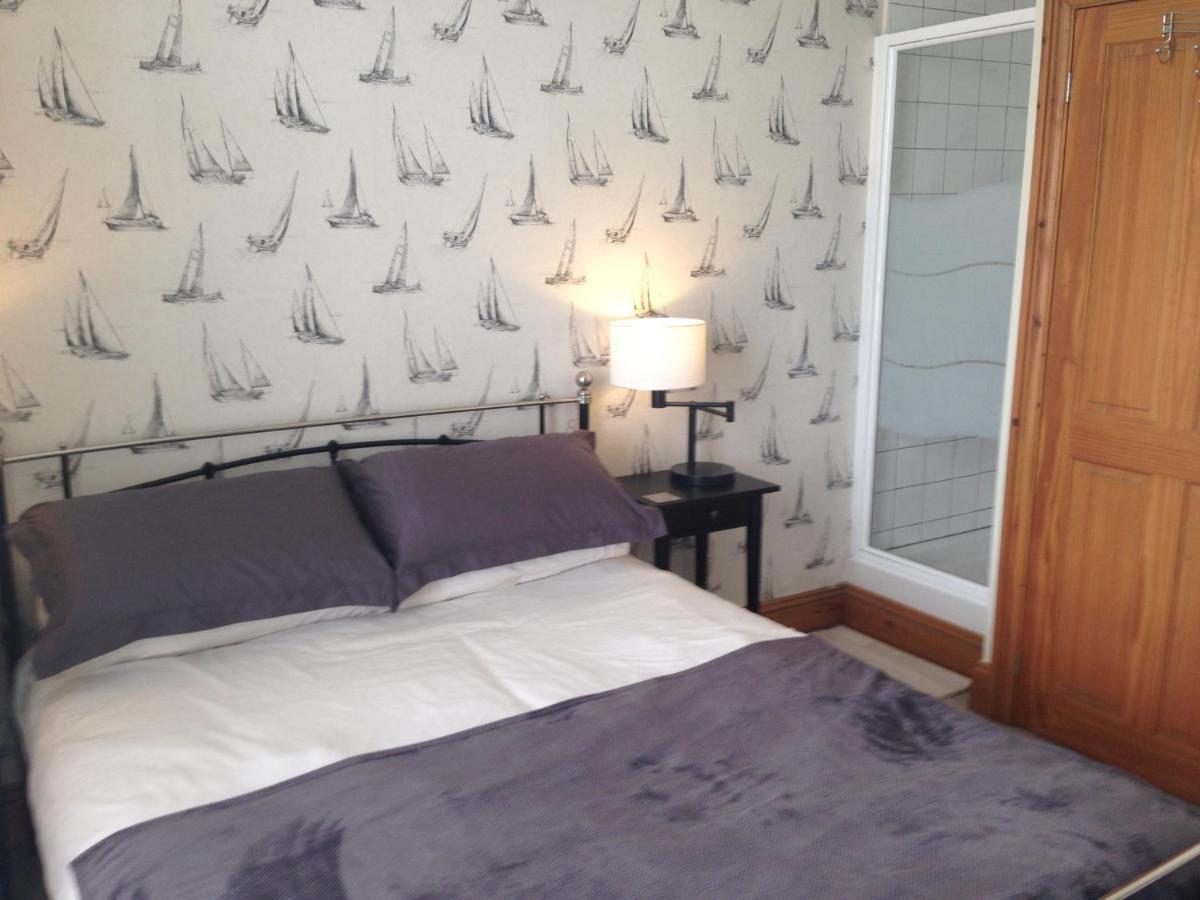 Durnford St- Amazing Location - Free Wifi Apartment Плимът Екстериор снимка